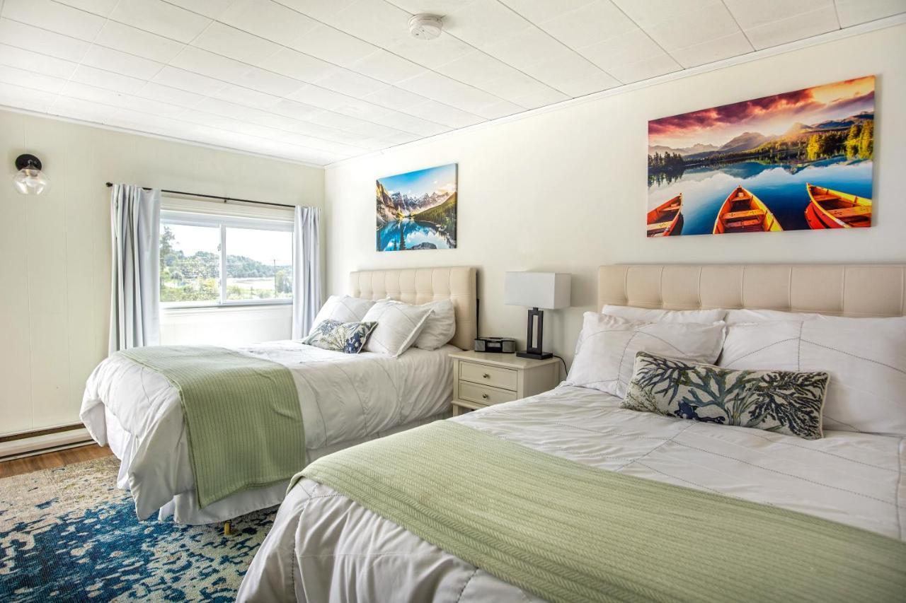 Friars Bay Inn & Cottages Welshpool Exteriér fotografie