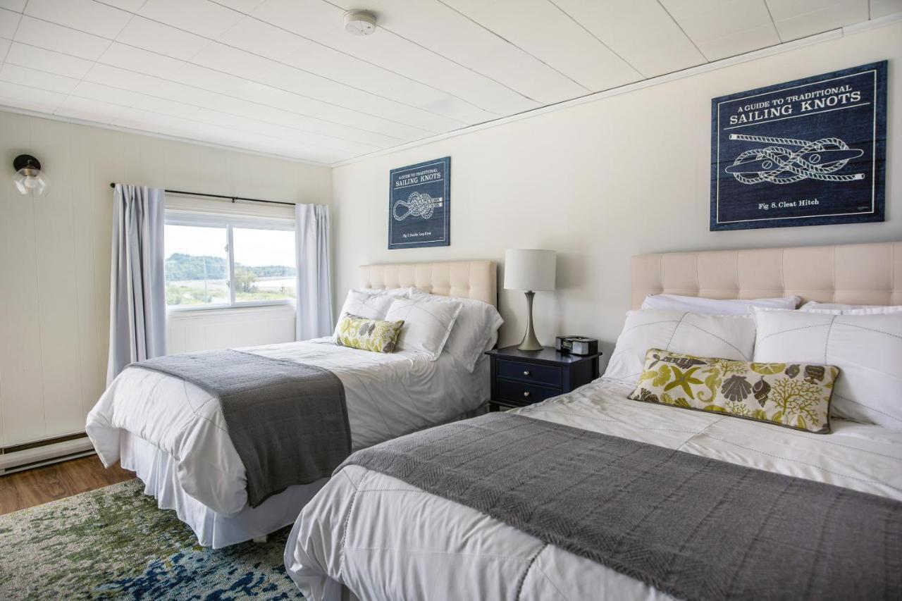 Friars Bay Inn & Cottages Welshpool Exteriér fotografie