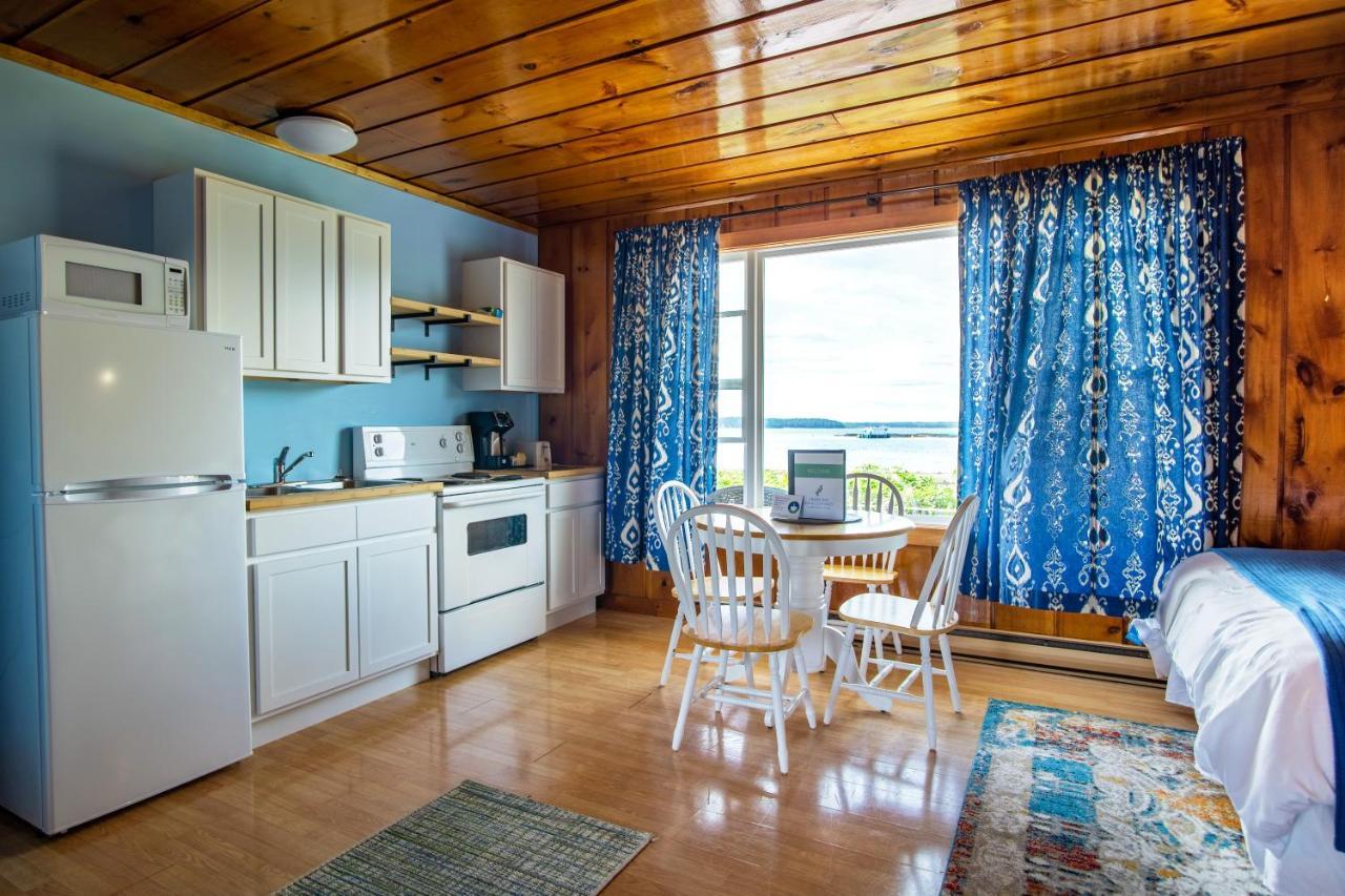 Friars Bay Inn & Cottages Welshpool Exteriér fotografie