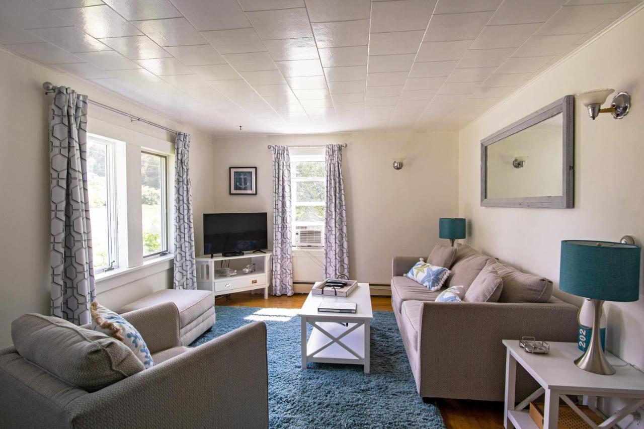 Friars Bay Inn & Cottages Welshpool Exteriér fotografie